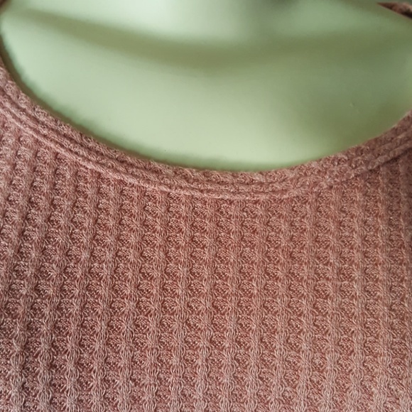 ❤ Thermo type 3/4 sleeve top *2 for $10 sale* - Picture 2 of 5